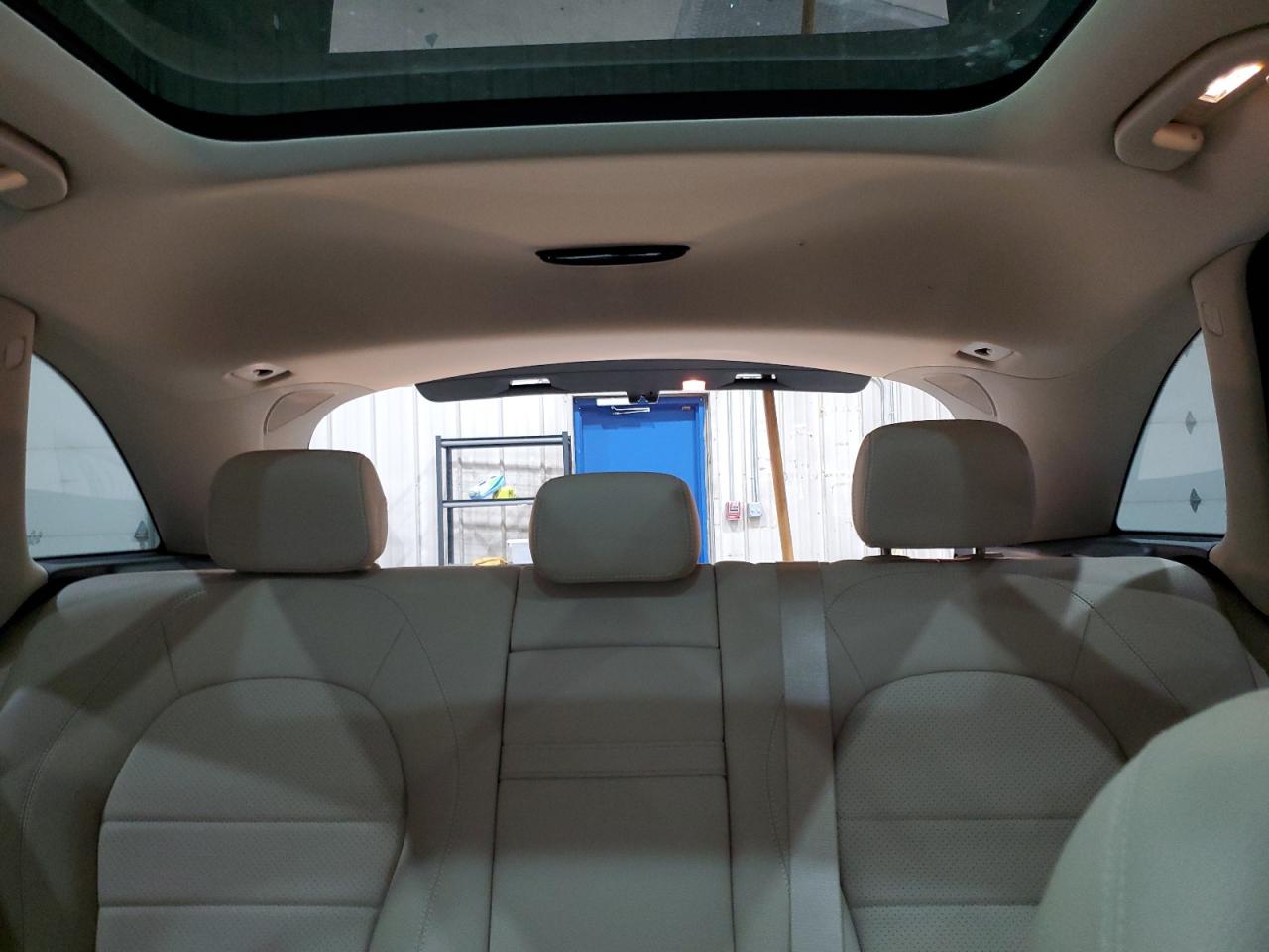 Mercedes-Benz GLC 300 4matic Image 9