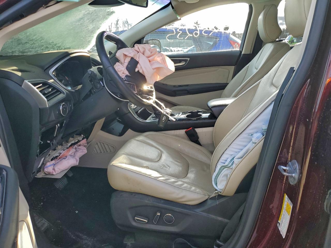 Ford Edge Titanium Image 13