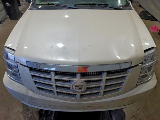 Cadillac Escalade Luxury Image 12