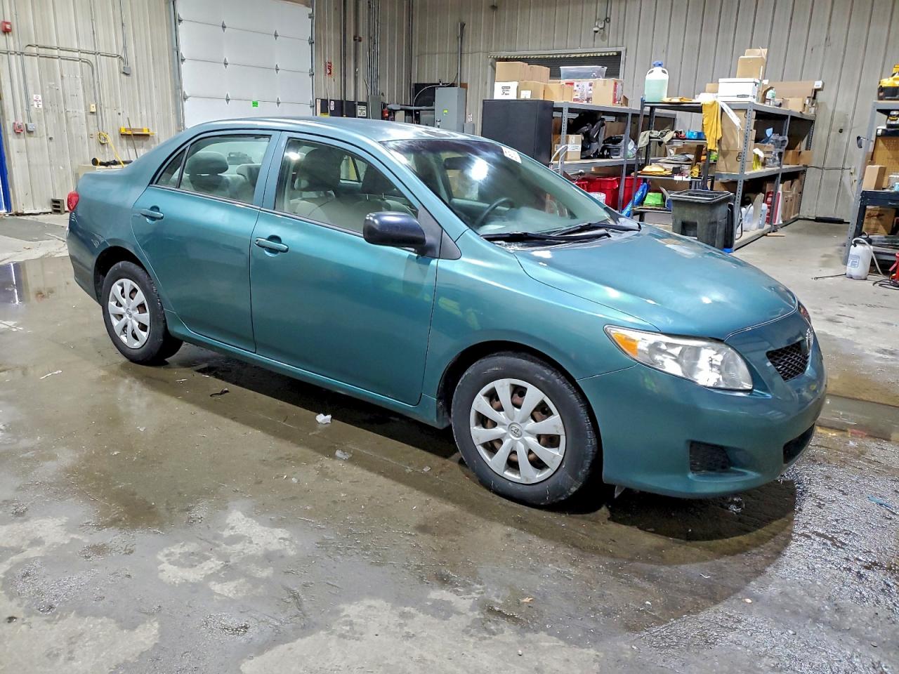 Toyota Corolla Base Image 4