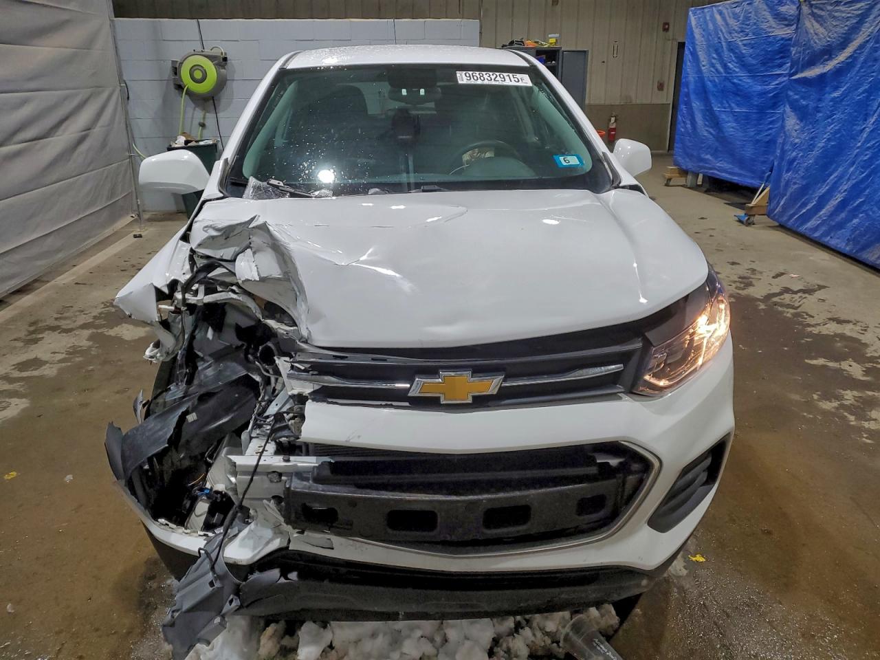 Chevrolet Trax Ls Image 13