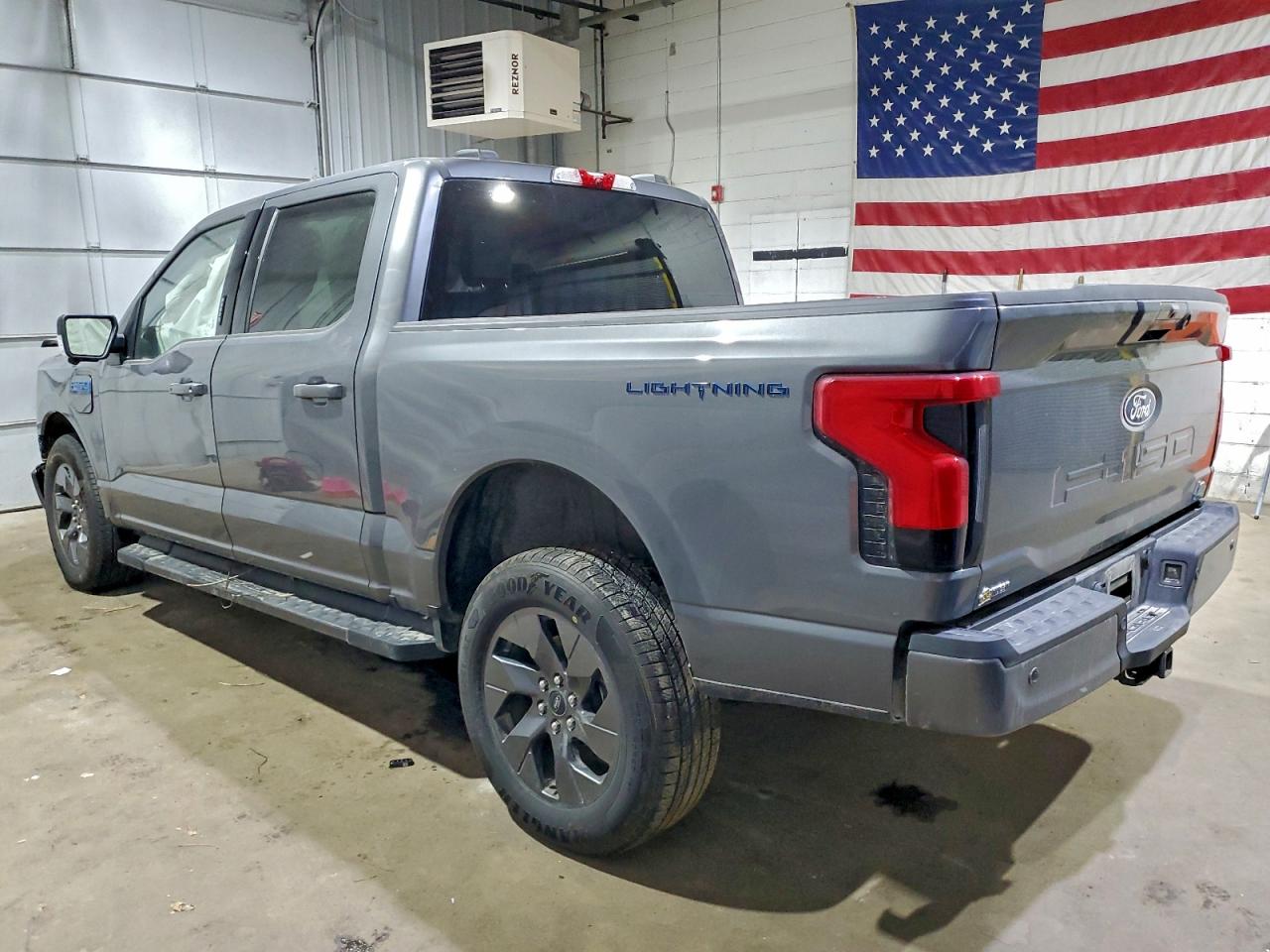 Ford F-150 Lightning Xlt Image 3