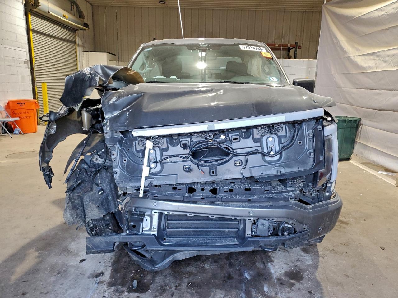 Ford F-150 Lightning Xlt Image 12