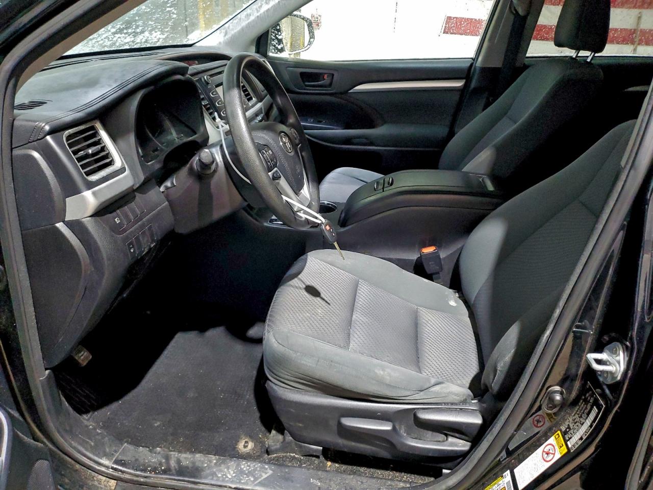 Toyota Highlander Le Image 4