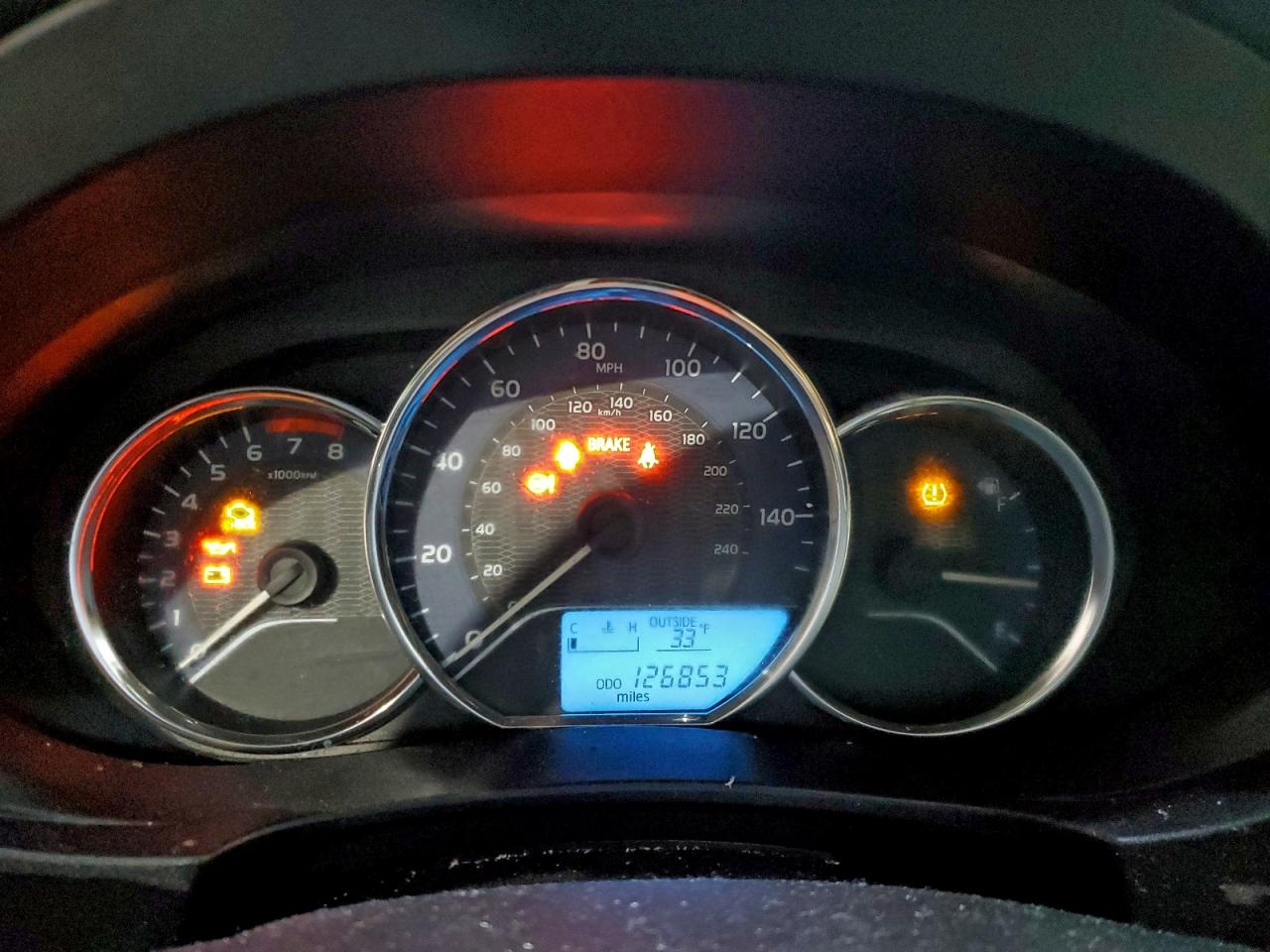 Toyota Corolla L Image 8