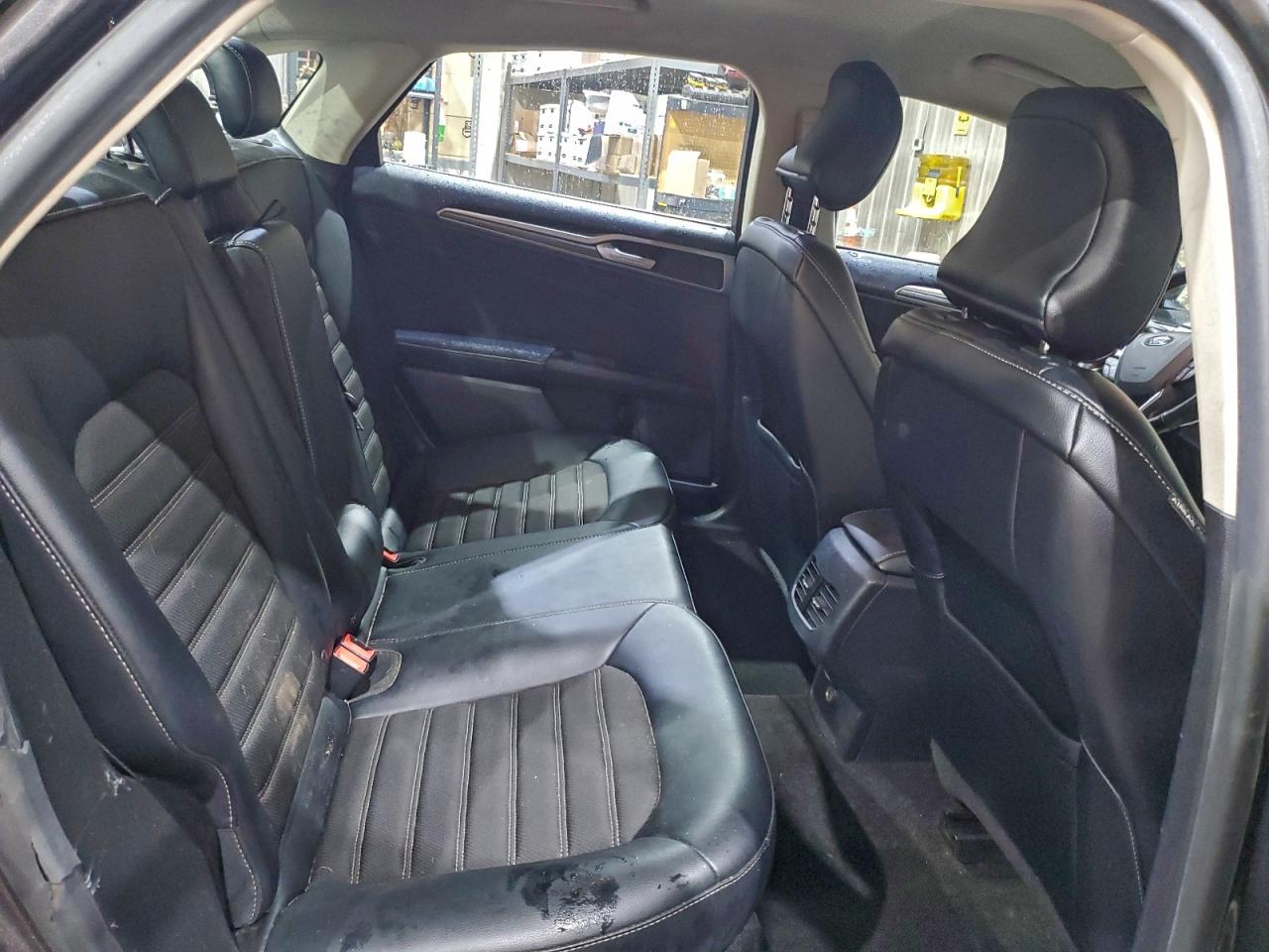 Ford Fusion Se Image 12