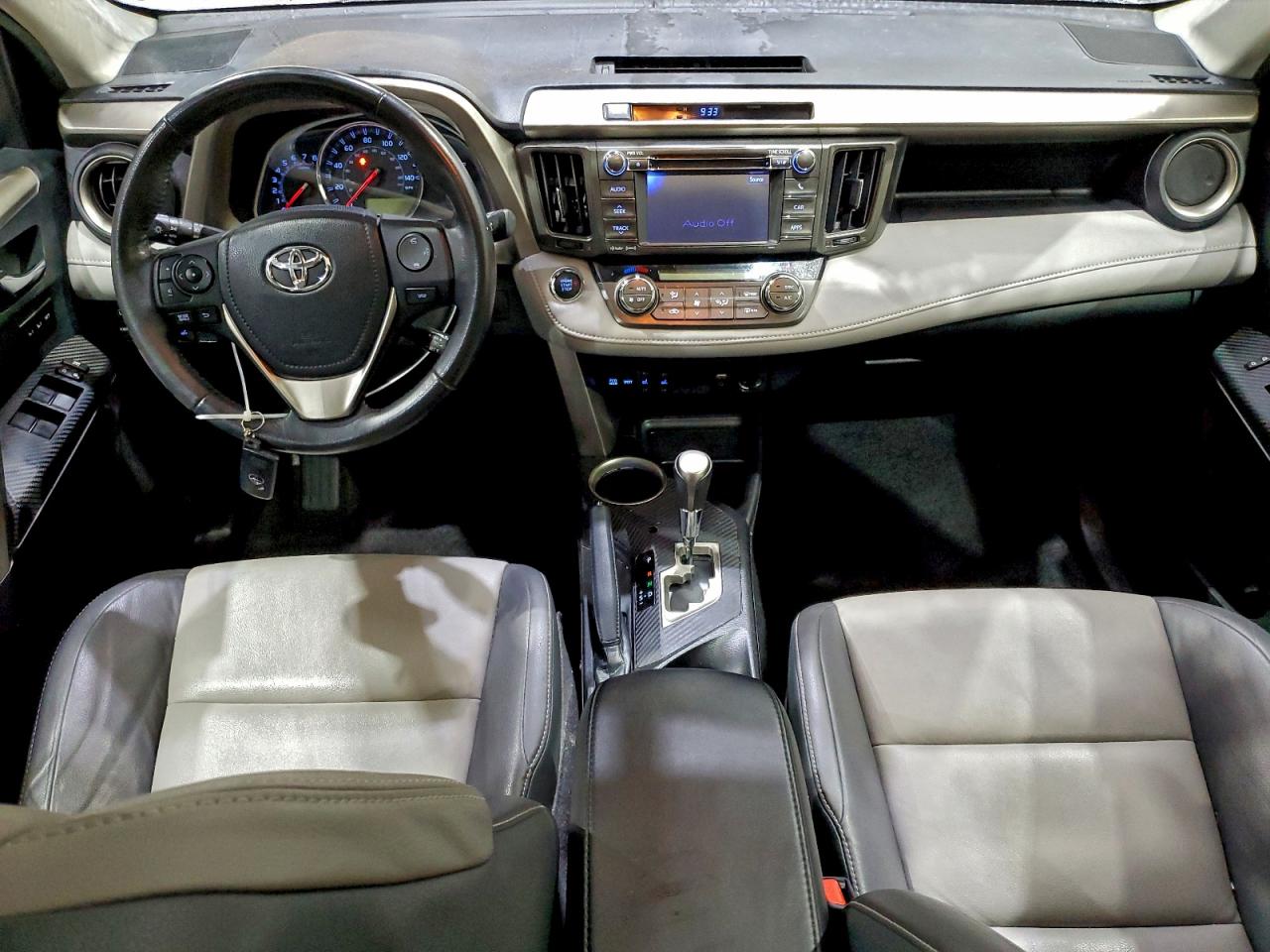 Toyota RAV4 Limited Image 12