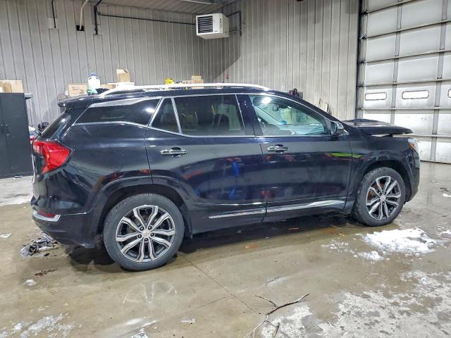 GMC Terrain Denali Image 11