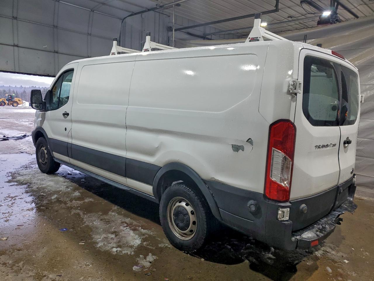 Ford Transit T-250 Image 2