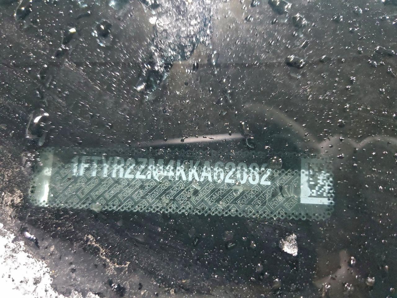 Ford Transit T-250 Image 10