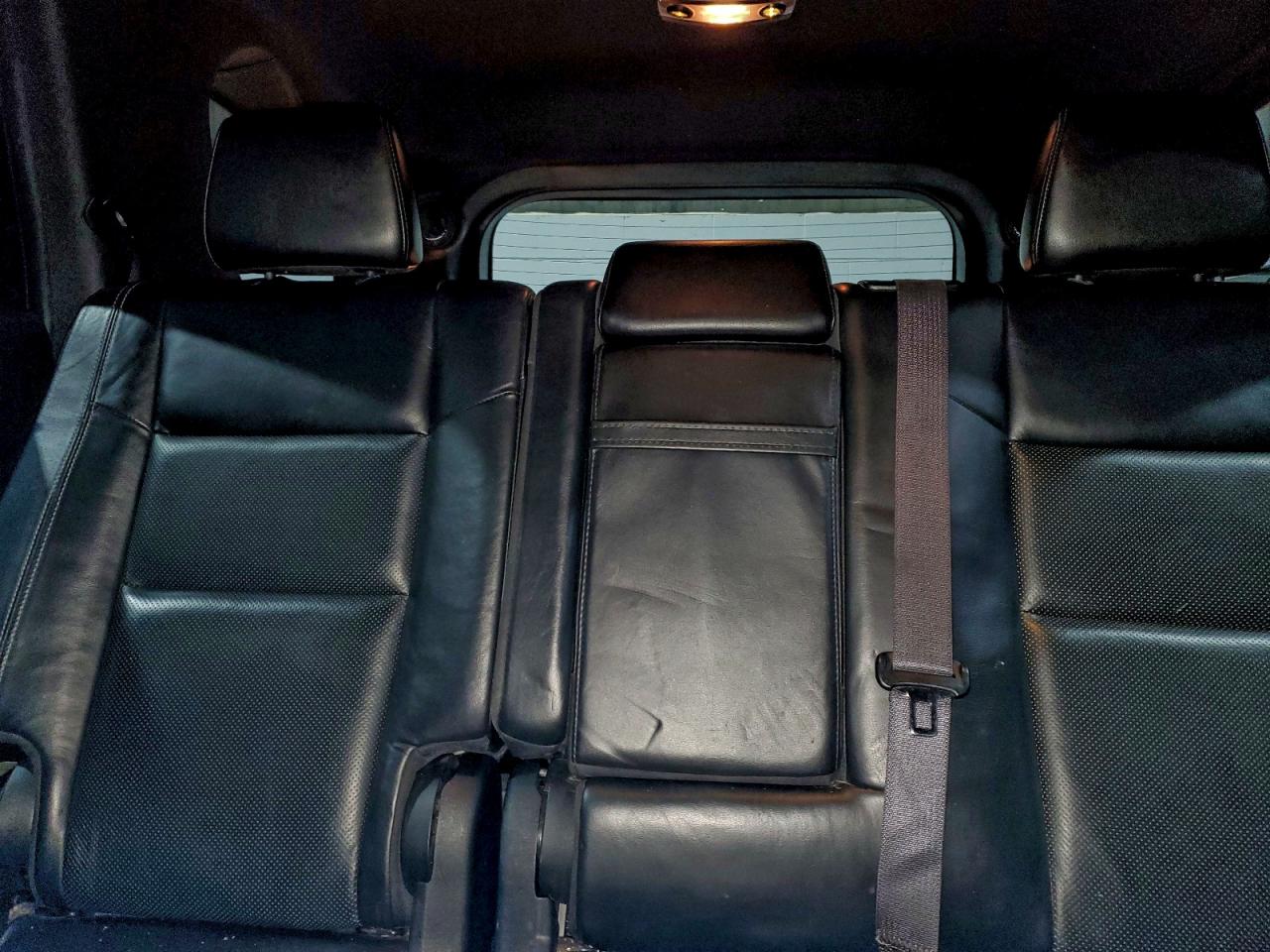 Dodge Durango R/t Image 7